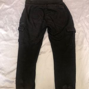 Women’s black CSG jogger cargo pockets small